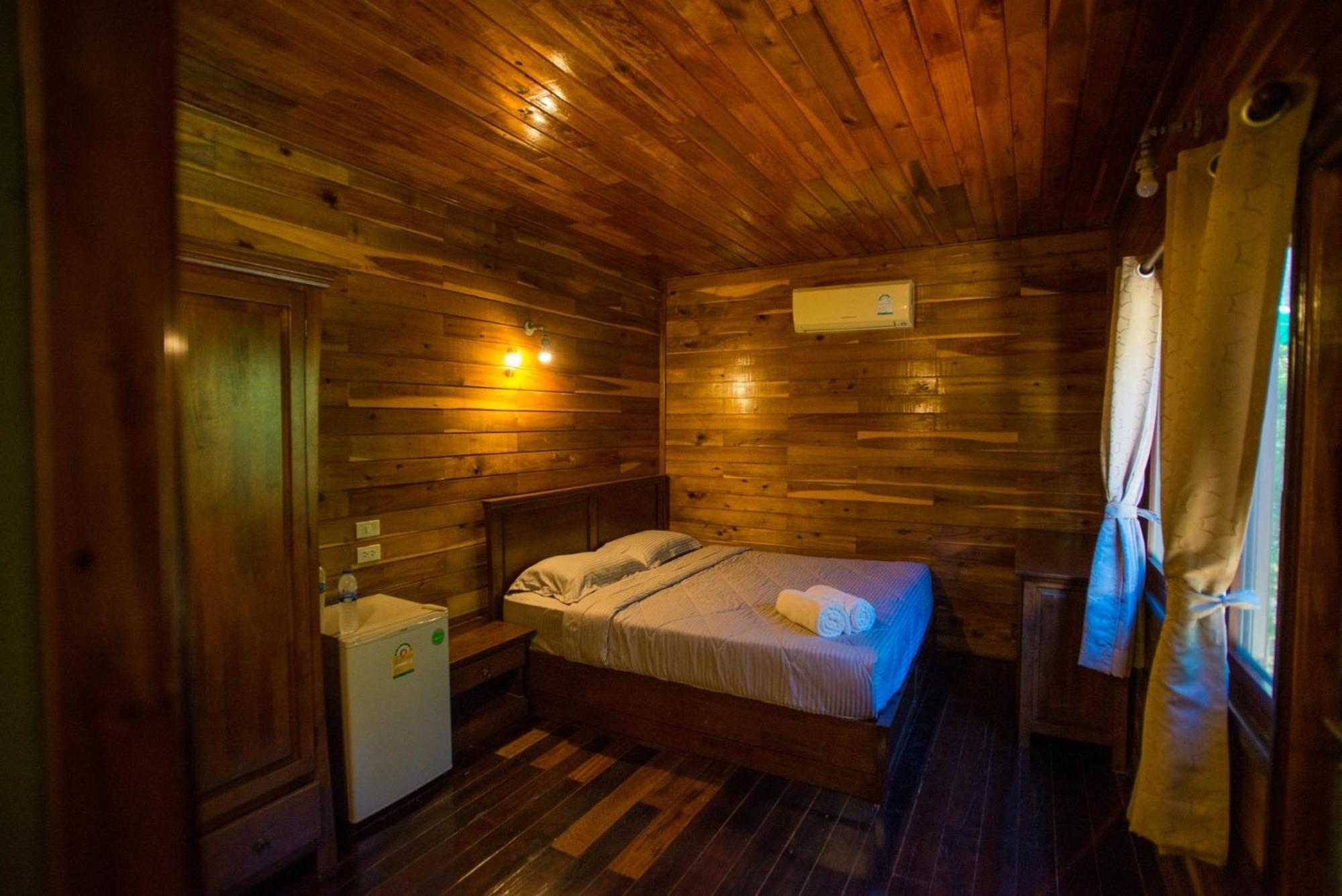 The Camper Lodge Khao Sok Ban Bang Bon Bagian luar foto