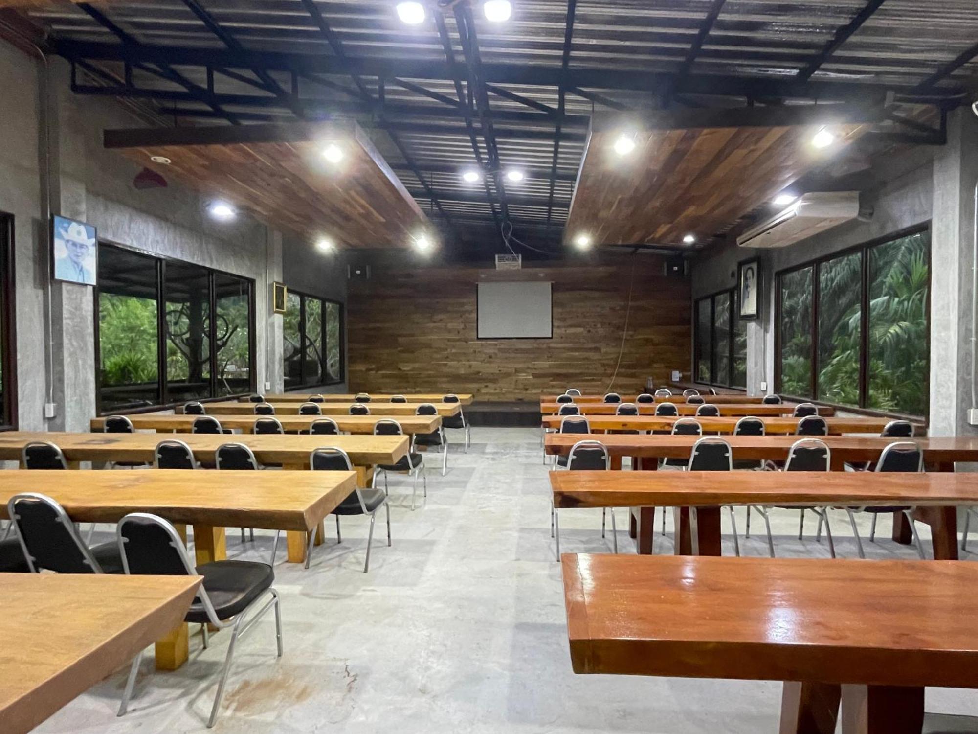 The Camper Lodge Khao Sok Ban Bang Bon Bagian luar foto